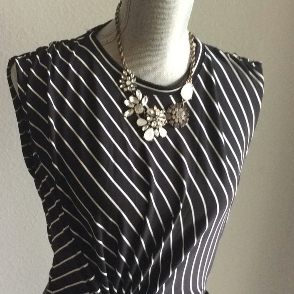 TALL, MEDIUM, Dress front twist, Ban Rep